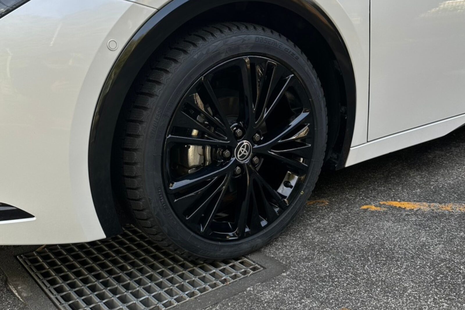 ブラックパールに全塗装したアルミホイール